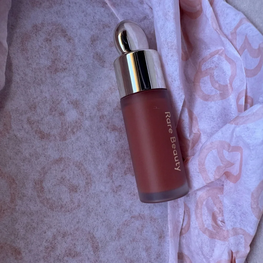 Rare Beauty by Selena Gomez Mini Soft Pinch Liquid Blush in Virtue